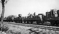 Фотография  эшелона с эвакуированным оборудованием 4-го ГПЗ. 1941 год.