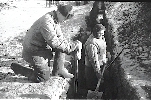 Фотография бригада тов. Полетаева, завод КИНАП